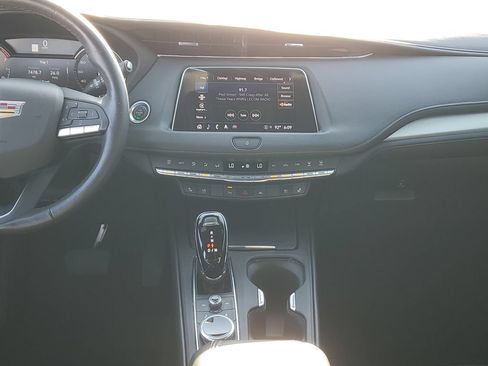 Used 2023 Cadillac XT4 Premium Luxury AWD/4WD image 15