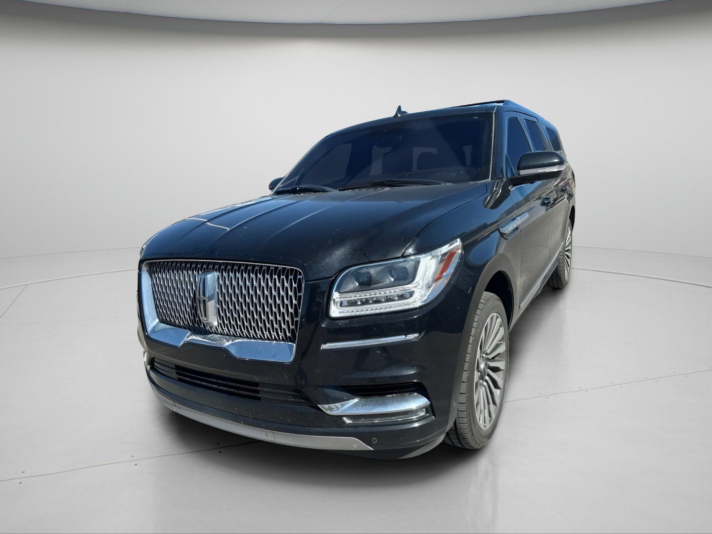 Used 2020 Lincoln Navigator L Reserve w/ Luxury Package AWD/4WD image 4