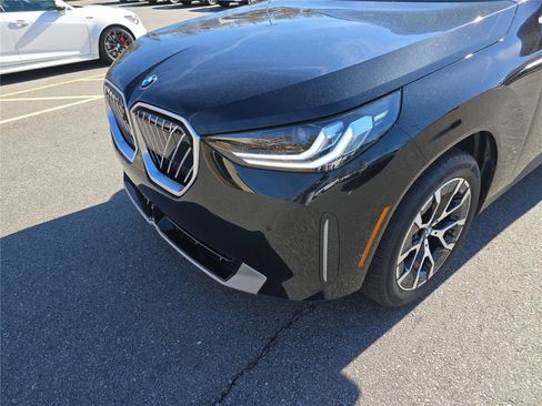 Used 2025 BMW X3 xDrive30i w/ Premium Package image 22