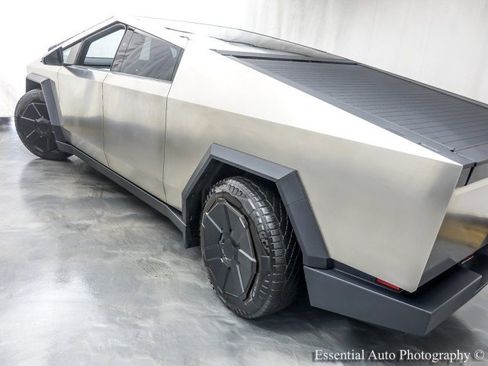 Used 2024 Tesla Cybertruck Cyberbeast image 10