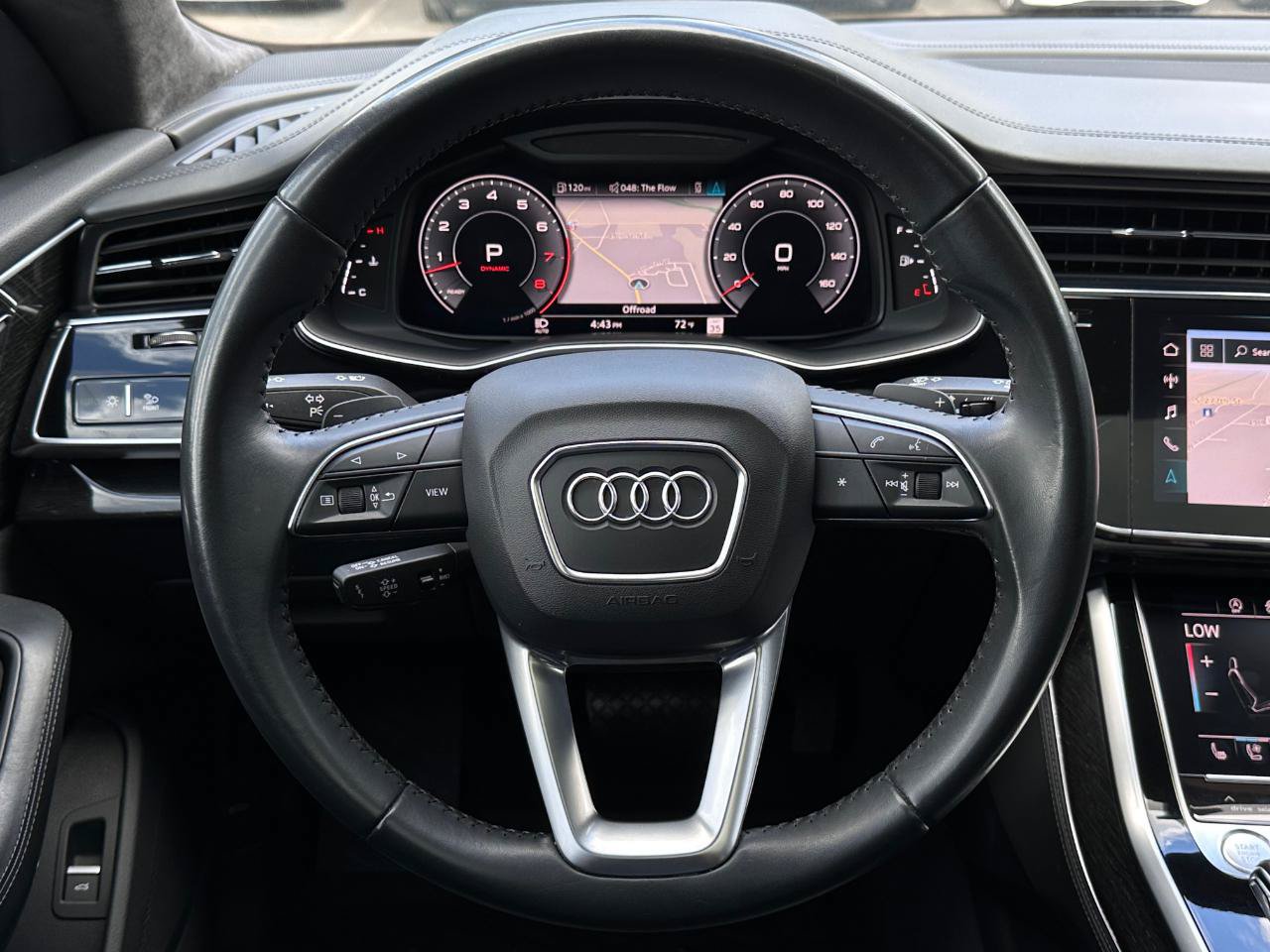 Used 2019 Audi Q8 Prestige w/ Luxury Package AWD/4WD image 26