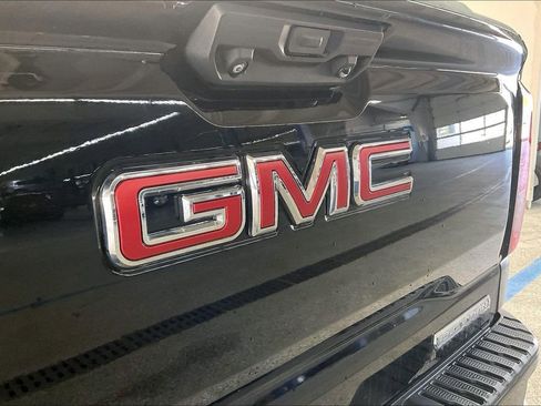 Used 2023 GMC Sierra 1500 Elevation AWD/4WD image 25