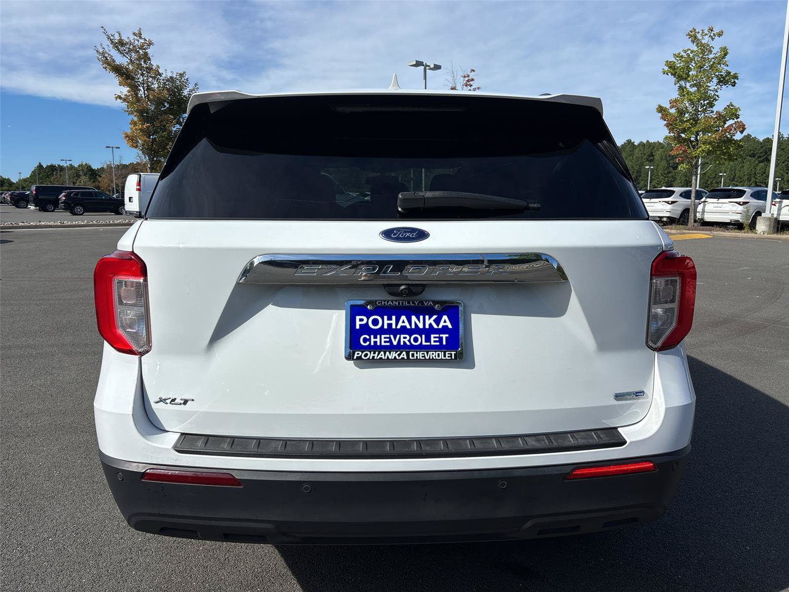 Used 2020 Ford Explorer XLT w/ Comfort Package AWD/4WD image 5