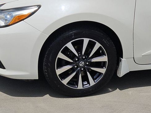 Used 2016 Nissan Altima 2.5 SV FWD image 32