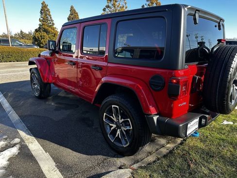 Used 2024 Jeep Wrangler Unlimited w/ Dual Top Group AWD/4WD image 4
