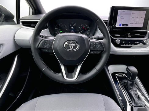 Used 2024 Toyota Corolla LE image 10