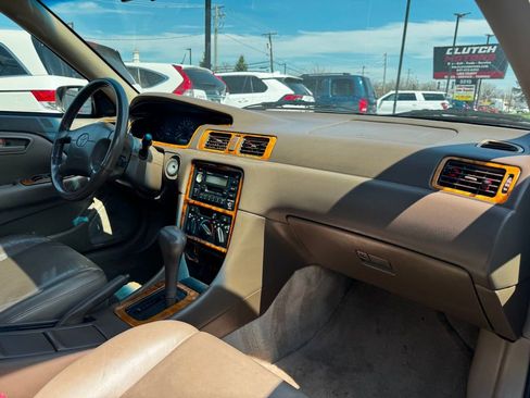 Used 1999 Toyota Camry CE image 15