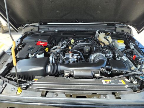 Used 2022 Jeep Wrangler Unlimited Sport AWD/4WD image 9