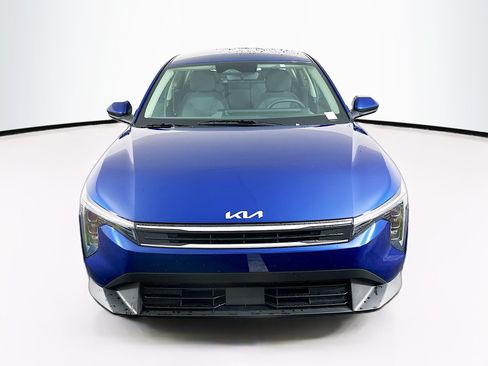 Used 2025 Kia K4 FWD image 2