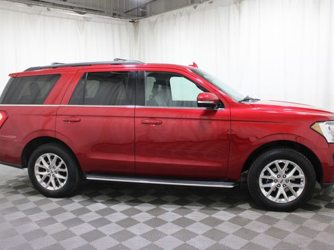 Used 2020 Ford Expedition XLT w/ Equipment Group 202A image 32