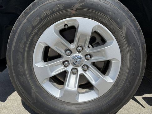 Used 2022 RAM 1500 Laramie image 31