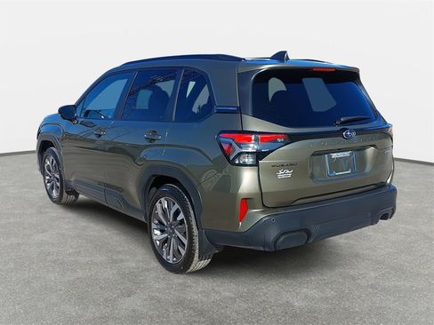 Used 2026 Subaru Forester Touring image 7