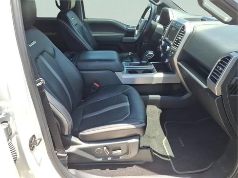 Used 2019 Ford F150 Platinum w/ Equipment Group 701A Luxury AWD/4WD image 12