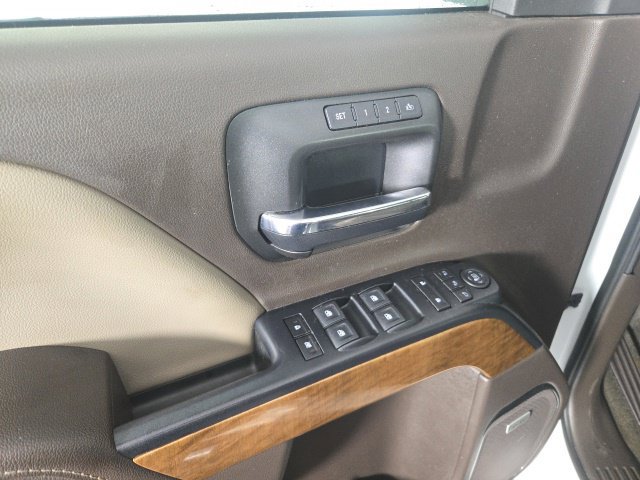 Used 2018 Chevrolet Silverado 1500 LTZ w/ Sport Package AWD/4WD image 18