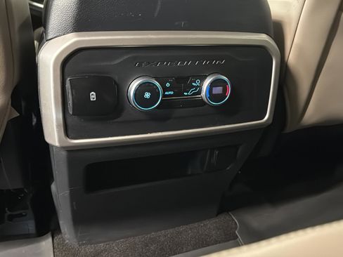 Certified 2023 Ford Expedition XLT AWD/4WD image 14