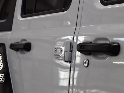 Used 2024 Jeep Wrangler Unlimited Rubicon image 20