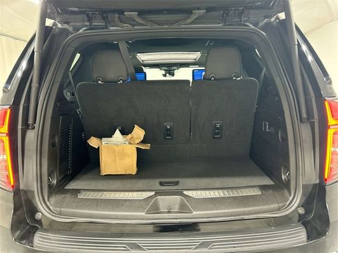 Used 2023 Chevrolet Tahoe Premier w/ Premium Package image 23