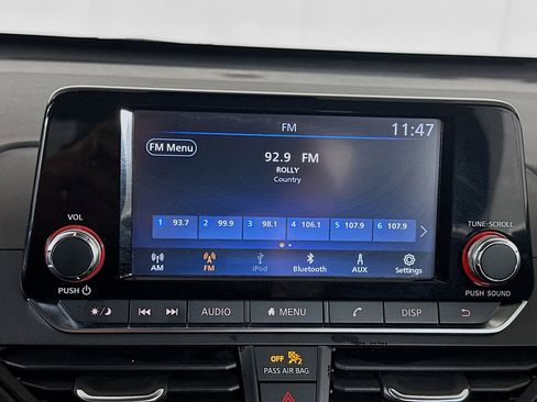 Used 2024 Nissan Altima 2.5 S image 19