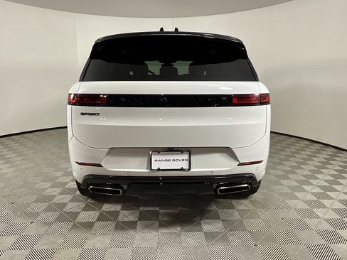 Certified 2024 Land Rover Range Rover Sport Dynamic SE image 8