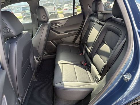 New 2026 Chevrolet Equinox LT w/ Convenience Package II FWD image 23
