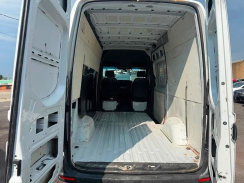 Used 2020 Mercedes-Benz Sprinter 2500 w/ Driver Convenience Package image 24