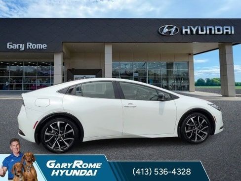 Used 2024 Toyota Prius Prime FWD image 9