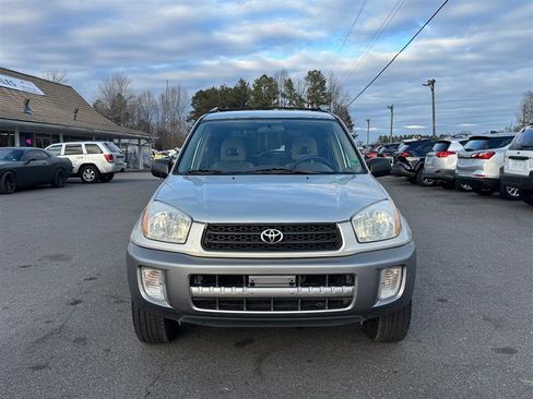 Used 2002 Toyota RAV4 4WD image 2