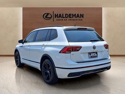 Used 2023 Volkswagen Tiguan SE R-Line AWD/4WD image 4