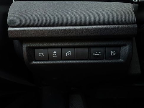 Used 2025 Toyota Camry LE FWD image 21