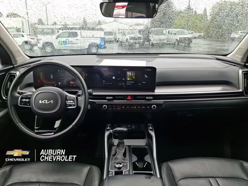 Used 2024 Kia Sorento S AWD/4WD image 9
