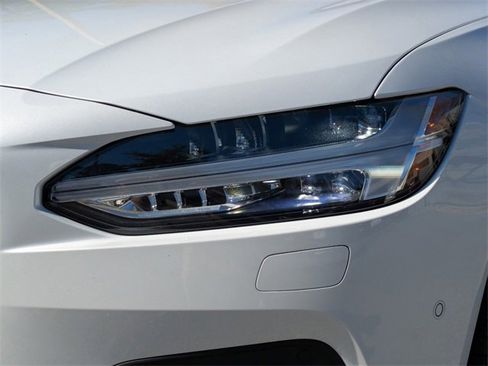 New 2024 Volvo S90 B6 Ultimate w/ Protection Package Premier image 9