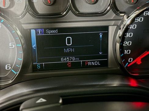 Used 2018 Chevrolet Silverado 1500 LT w/ All Star Edition image 10