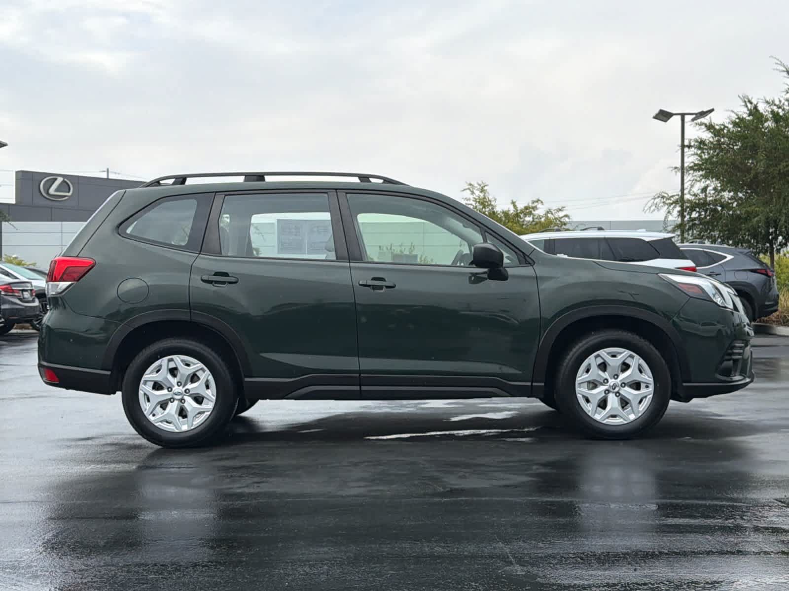 Used 2023 Subaru Forester AWD/4WD image 6