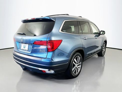 Certified 2017 Honda Pilot Elite image 5
