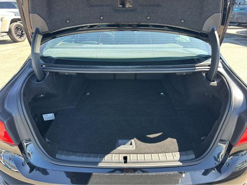 Used 2019 BMW 530e w/ Convenience Package image 36