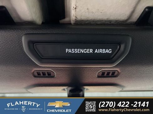 Used 2020 Jeep Wrangler Unlimited Sahara image 32