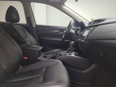 Used 2017 Nissan Rogue SL w/ SL Premium Package FWD image 21