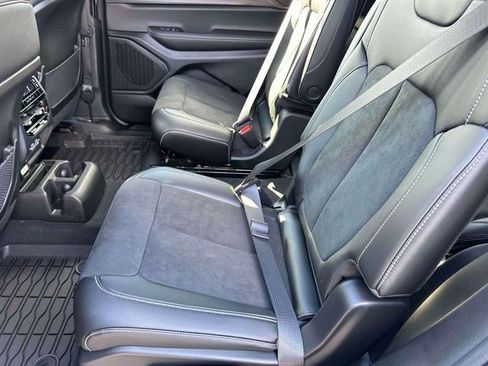 New 2025 Jeep Grand Cherokee L Altitude image 20