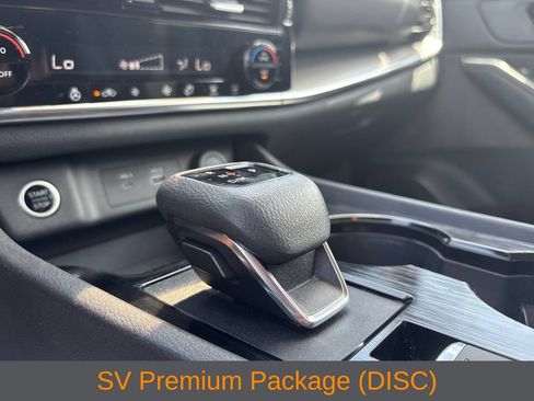 Used 2023 Nissan Rogue SV w/ SV Premium Package AWD/4WD image 18