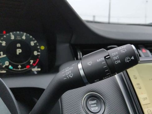 New 2026 Land Rover Discovery Sport Landmark image 27