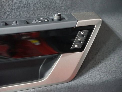 Used 2025 Toyota Tundra Limited image 34