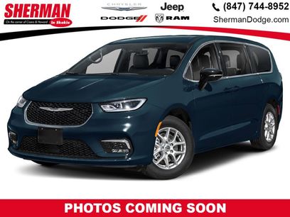 New 2025 Chrysler Pacifica Select