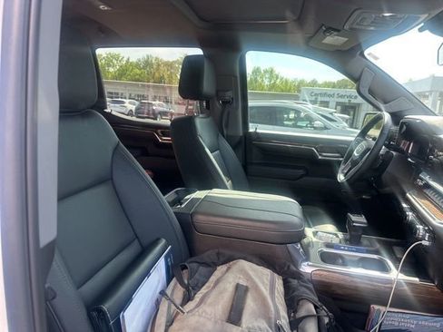 Certified 2024 GMC Sierra 1500 Elevation w/ Elevation Premium Package image 22