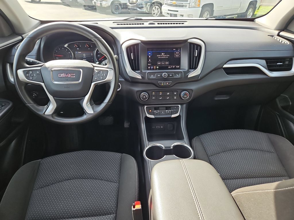 Used 2024 GMC Terrain SLE AWD/4WD image 12