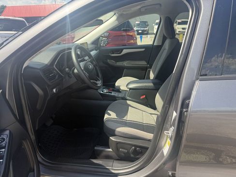 Used 2022 Ford Escape SE FWD image 9
