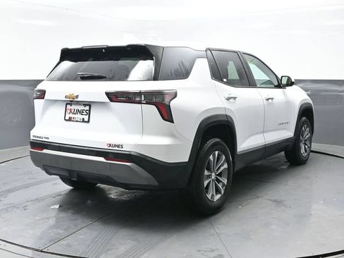 Used 2025 Chevrolet Equinox LT AWD/4WD image 4