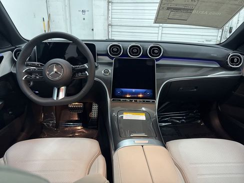 Used 2025 Mercedes-Benz C 300 Sedan image 22