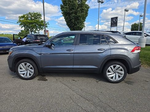 Used 2023 Volkswagen Atlas Cross Sport SE w/ Panoramic Sunroof Package AWD/4WD image 9