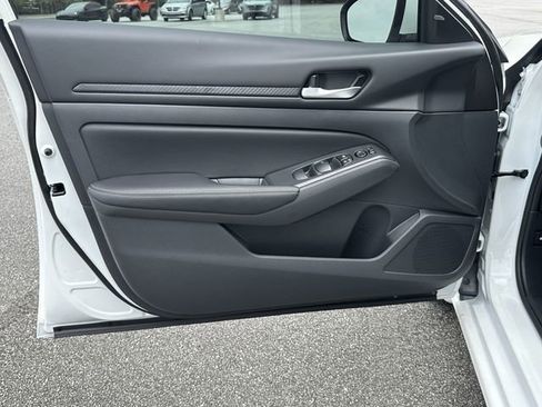 New 2025 Nissan Altima 2.5 SV w/ SV Premium Package image 11