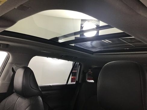 Used 2023 Toyota Highlander Platinum image 14